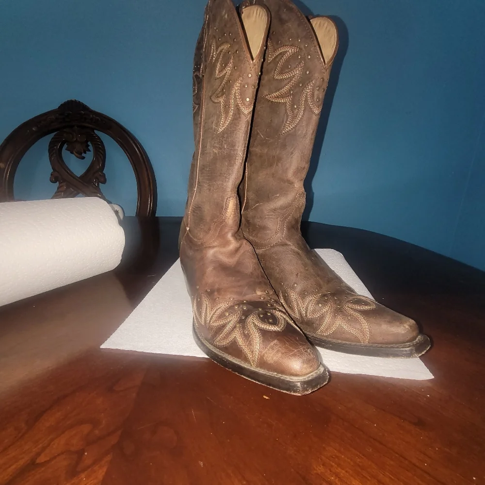 Shyanne Brown Heeled Boots - Picture 3 of 5